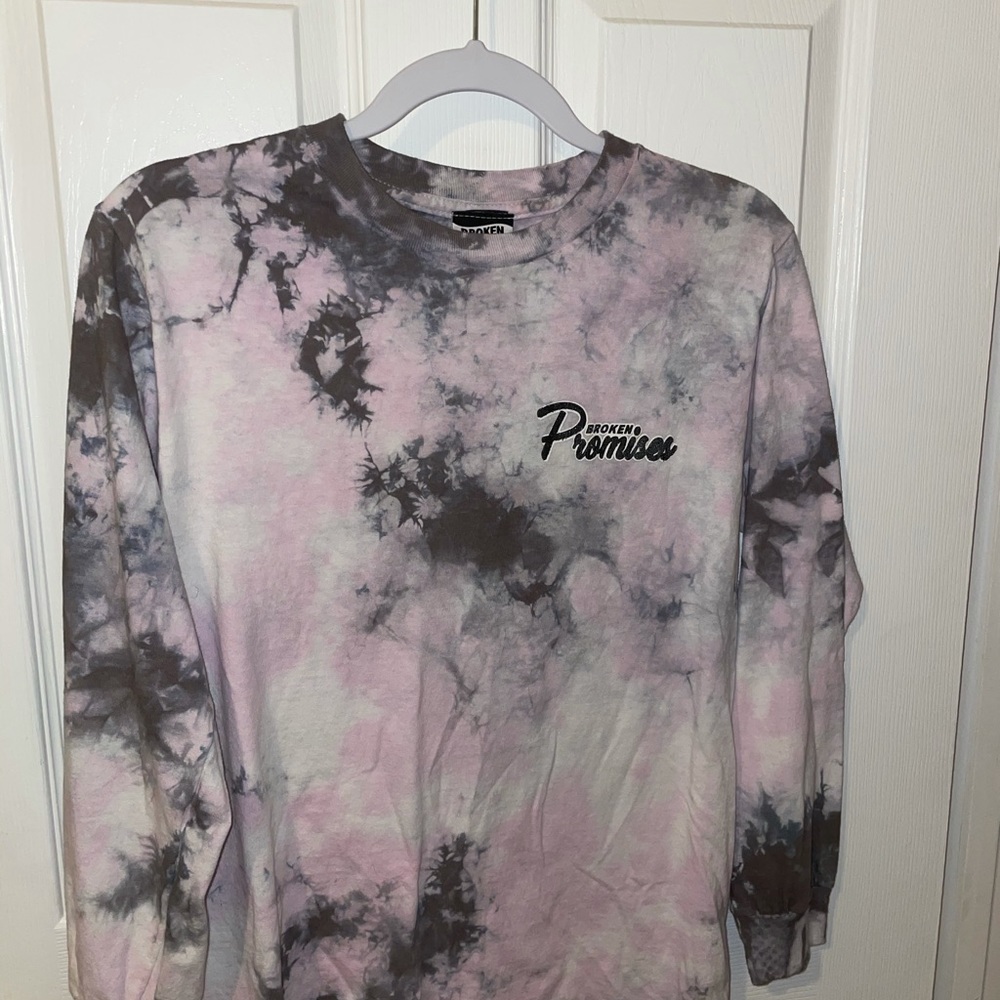 Broken promise long sleeve tie dye shirt. Size xsmall.